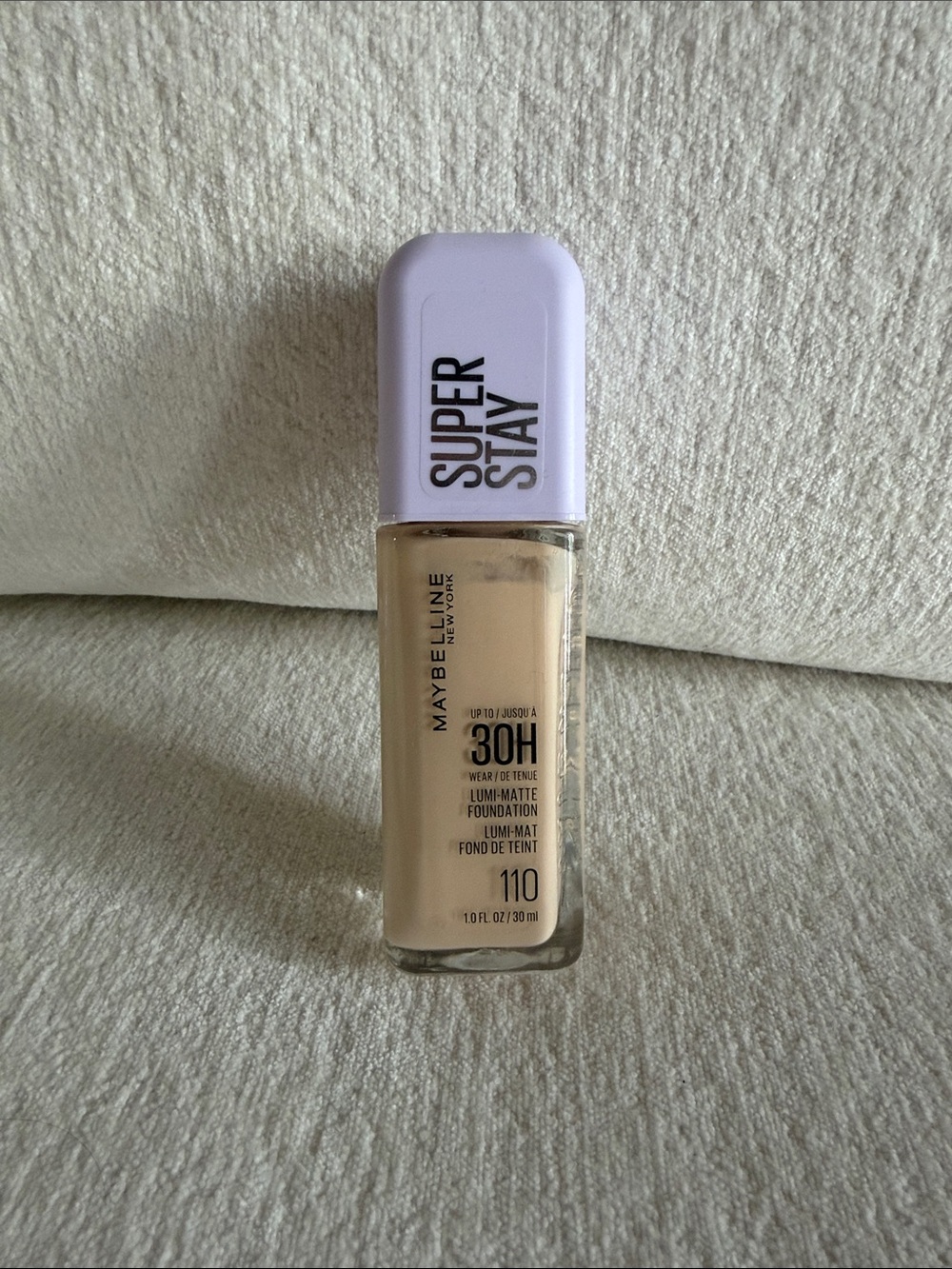 Maybelline SuperStay Foundation - Light Beige with Lilac Cap